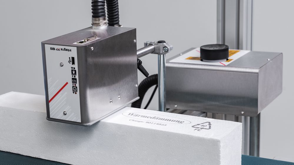 La stampante industriale a getto d’inchiostro Markoprint integra PP 108 stampa su polistirolo espanso 