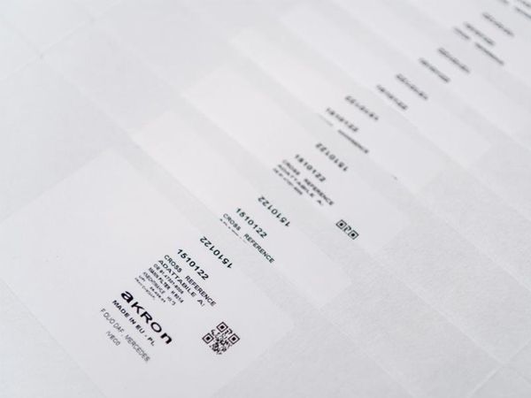 Etichetta su cartone