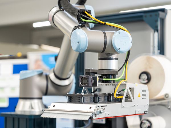 Legi-Air 4050B-R etichettatura con robot 7