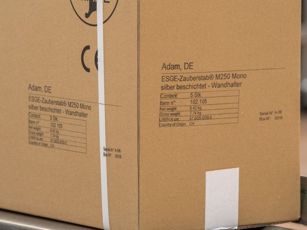 Cartone stampato con stampante a getto d’inchiostro Markoprint integra Singular 108